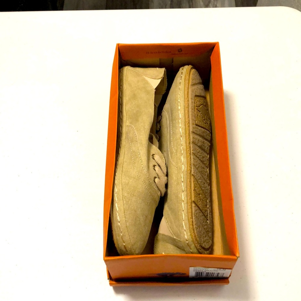 Canvas Tennis Shoes